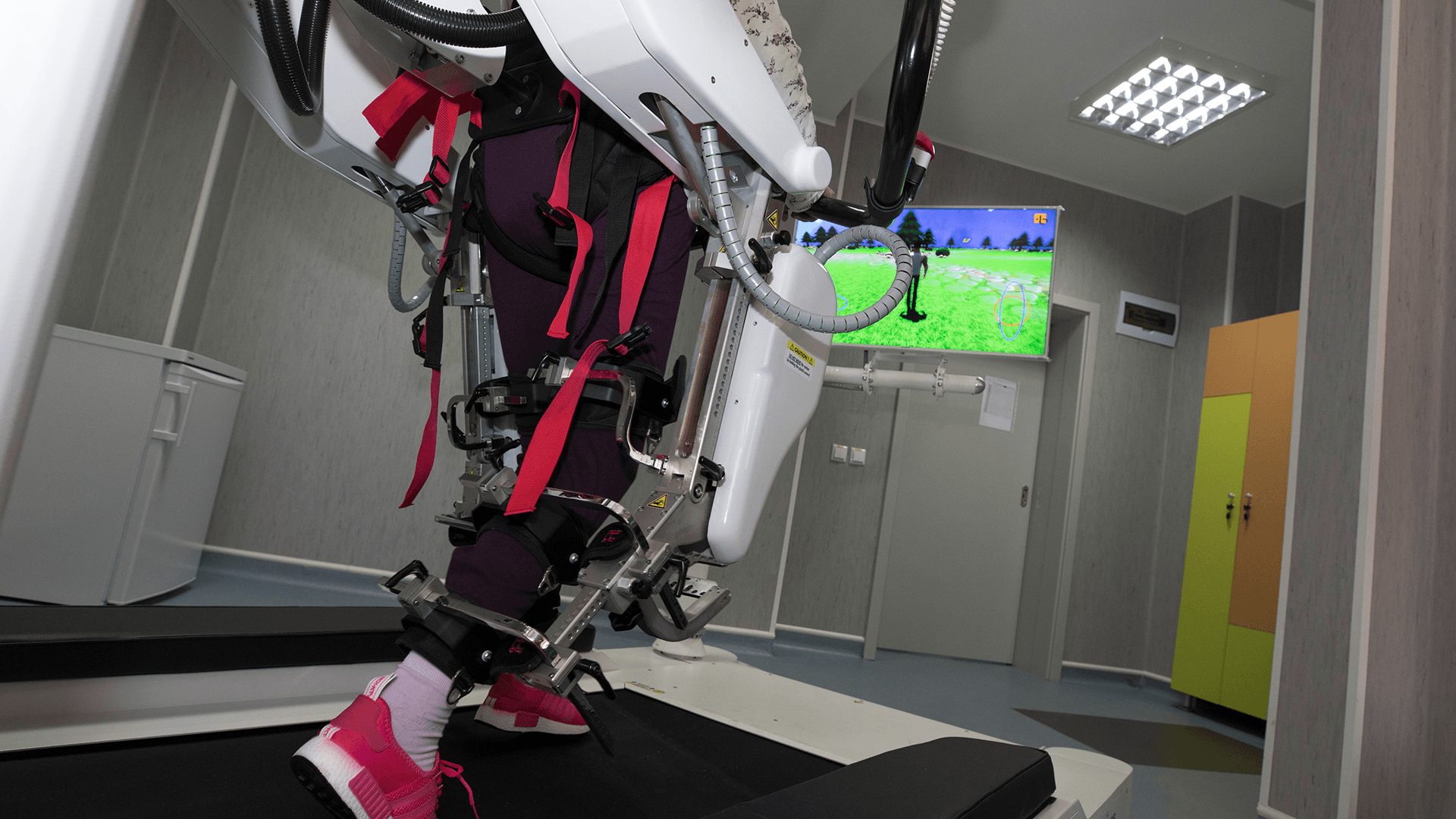 Sistem robotic de reeducare a mersului la Spitalul Militar