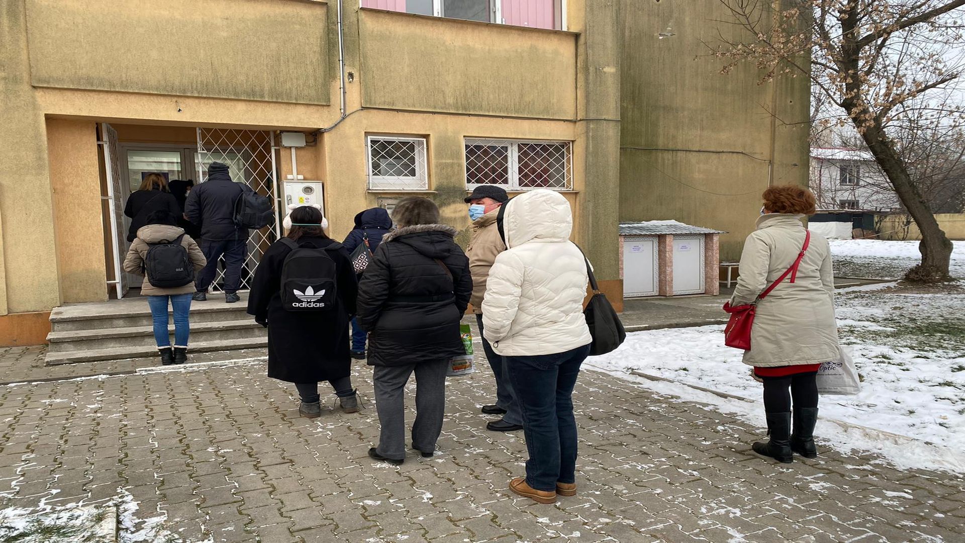 Cozi la vaccinarea anti-COVID după ce platforma de programare nu a funcționat