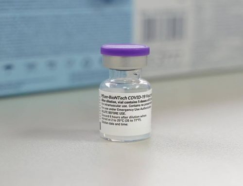 Pacienții cu afecțiuni dermatologice se pot vaccina împotriva COVID?